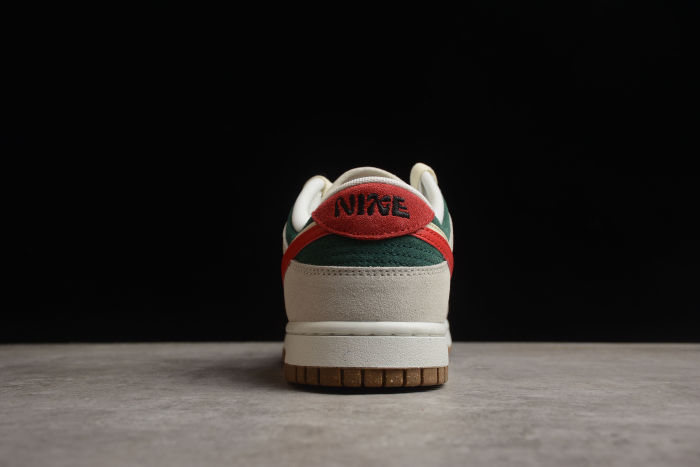 SB Dunk Low SB 85 - Comprar en DAIKAN DO9457-127