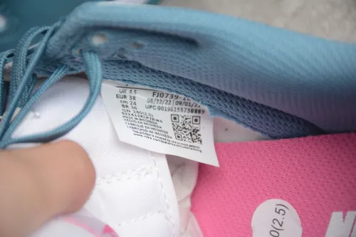 SB Dunk Low 'Noise Aqua' FJ0739‑100