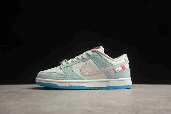 SB Dunk Low LX 'Year of the Dragon' FZ5065‑111