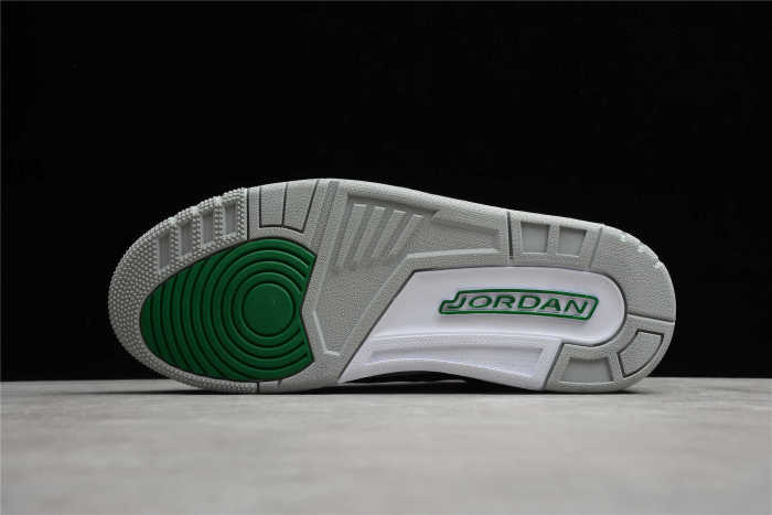 Air Jordan 3 ’Pine Green’ CT8532-030