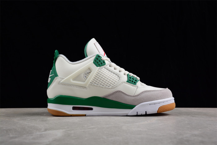 DR5415-103 Air Jordan 4 Retro SB Low Pine Green White Sail Neutral Grey