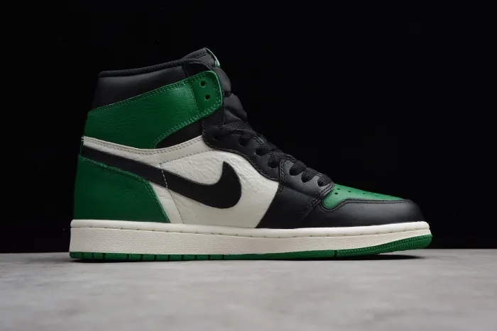 Air Jordan 1 High Pine Green size 12 555088-302 OG