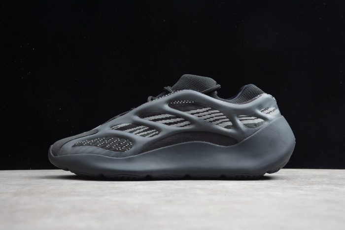 Yeezy Boost 700 V3 Black H67799