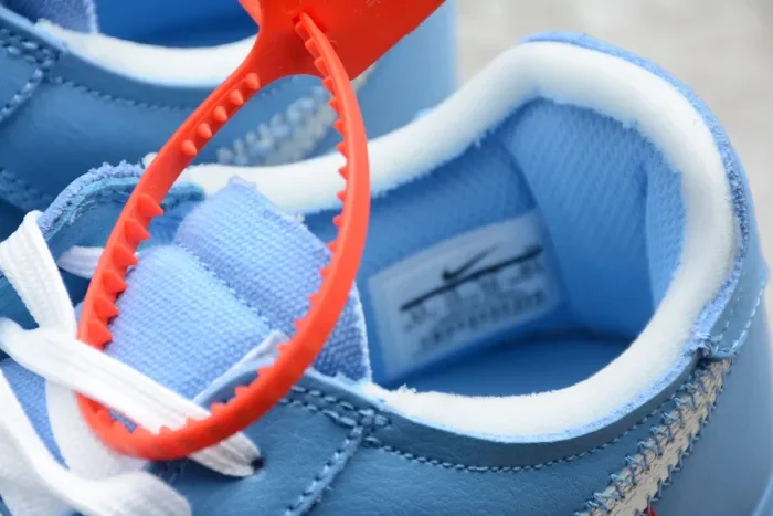 Off-White x Air Force 1 MCA UniversityBlue with Zip-Tie Cl1173-400