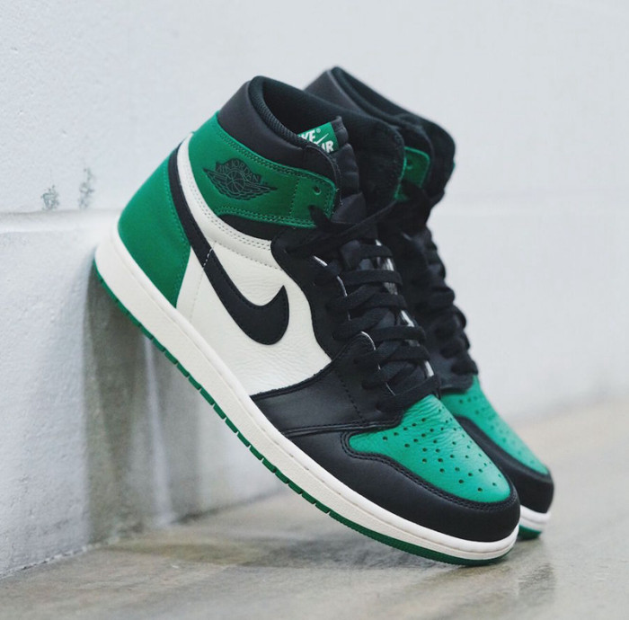 Air Jordan 1 High Pine Green size 12 555088-302 OG