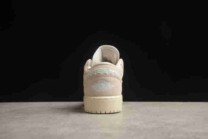 Air Jordan 1 Low Kids Pink Blue DZ5356-800