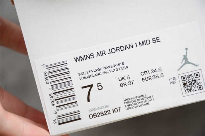 Air Jordan 1 Mid SE Voltage Yellow/White/Sail DB2822-107