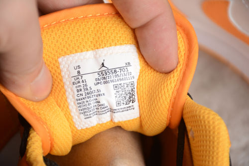 Air Jordan 1 Low Black/Yellow Ochre-White (553558 072)