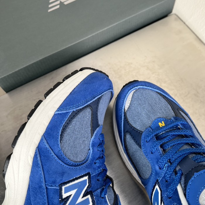 New Balance 2002R SE Denim Sneakers M2002REA Atlantic Blue/Sepia
