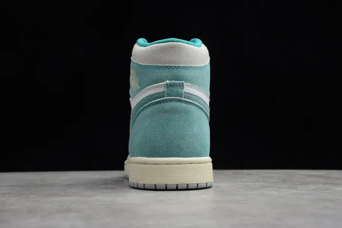 Air Jordan 1 Retro High OG “Turbo Green” 555088-311