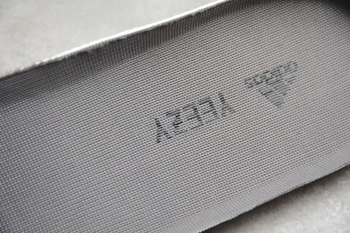 Kanye West x Adidas Yeezy Runner Boost 700“Mauve” EE9614