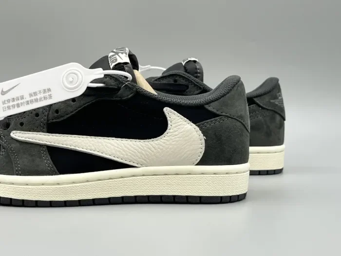 Travis Scott x Air Jordan 1 Black Beige