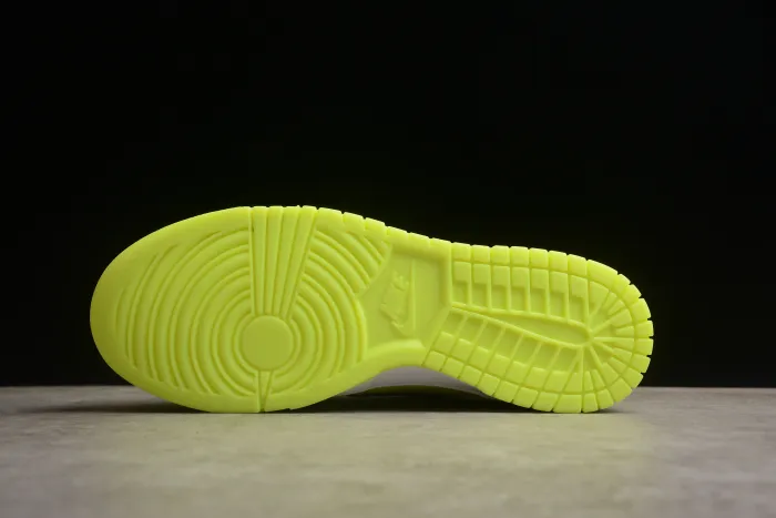 SB Dunk Low 'Splash Volt' Green Sneaker, FJ4610-702