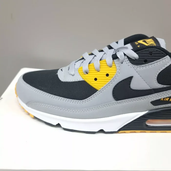 AIR MAX 90 BATMAN (DH4619 003) MEN'S TRAINERS VARIOUS SIZES