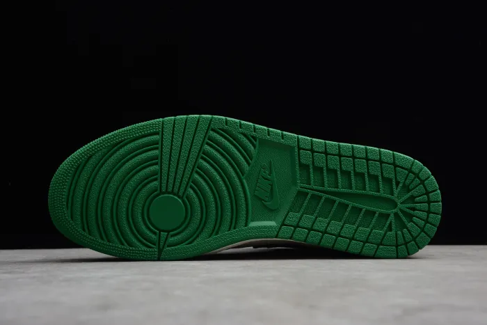 Air Jordan 1 High Pine Green size 12 555088-302 OG