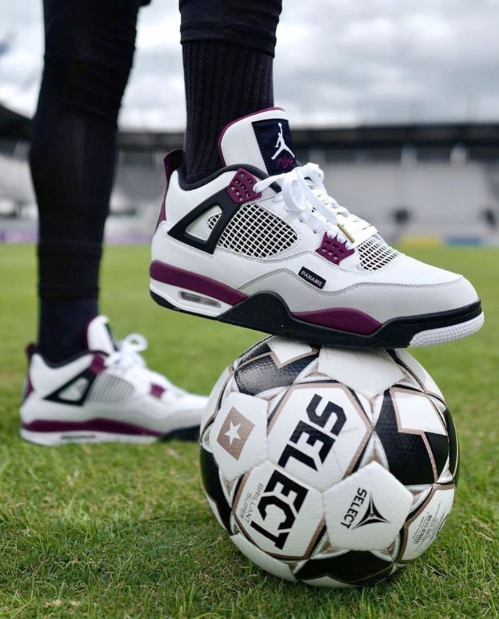 Paris Saint-Germain x Air Jordan 4 Retro “Bordeaux”