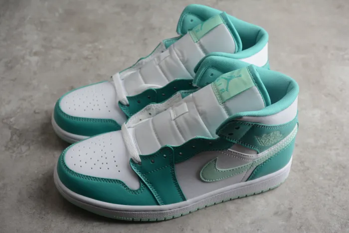 Air Jordan 1 Mid Marine Green