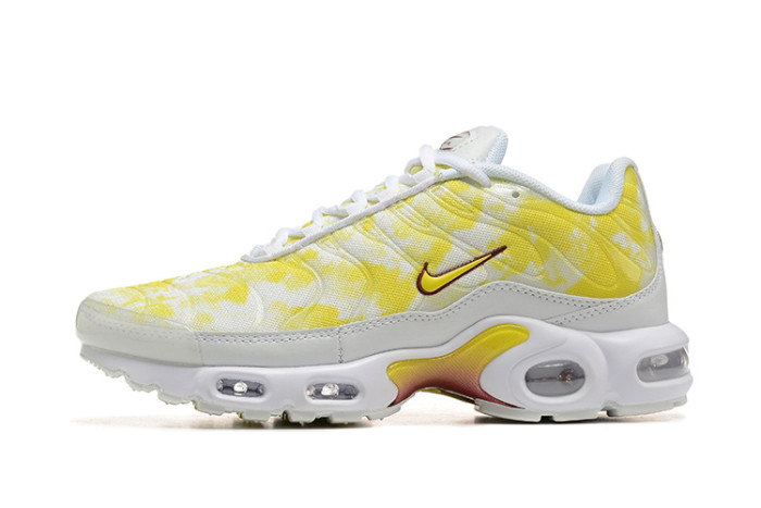 Air Max Plus Lemon Wash | FZ4348-100 |