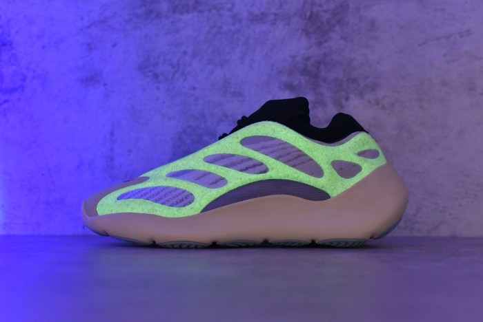 Yeezy Boost 700 V3 Azael Black White FW4980