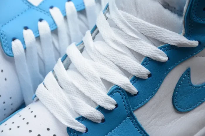 Air Jordan 1 Retro OG High “UNC/Powder Blue”555088-117