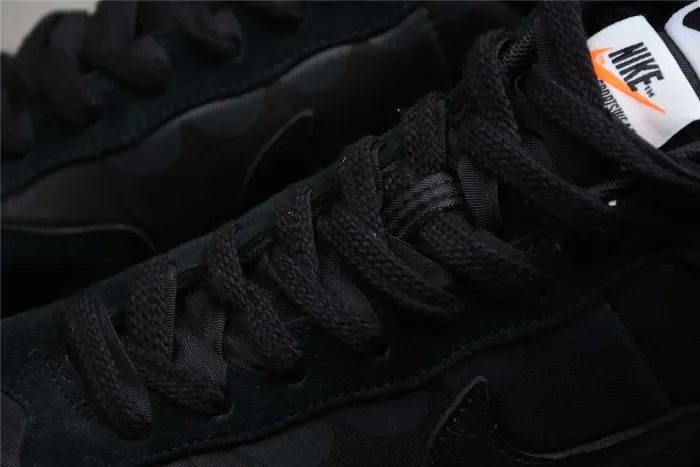 Sacai Nike Vaporwaffle Black Gum DD1875-001