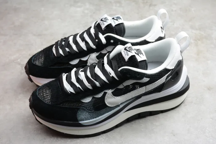 LD Waffle / Sacai Black White B Grade BV0073 001