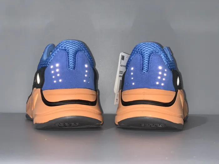 Yeezy Boost 700 Bright Blue 2021 (GZ0541)