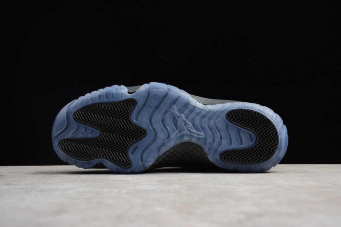 Air Jordan 11 “Cap and Gown” AJ11 378037-005