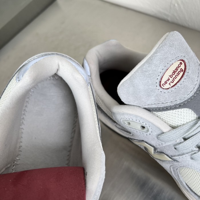 New Balance 2002R M2002RLN grey