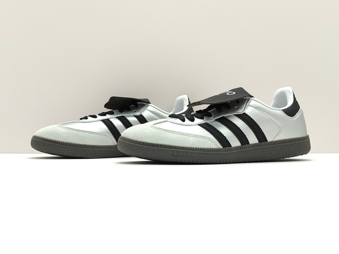 Adidas Samba OG 'Silver Metallic Black Gum'