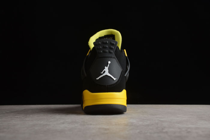 Air Jordan 4 Retro Thunder 2023 DH6927-017