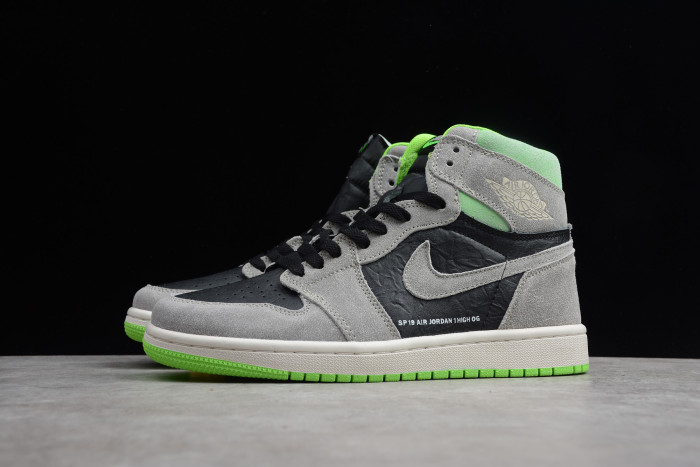 Air Jordan 1 Neutral Grey Gunsmoke Volt 555088-070