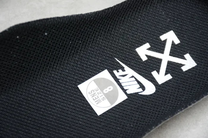 Conplex Con Off-White x MoMa x Air Force 1'07 Virgil black with zipper AV5210-001