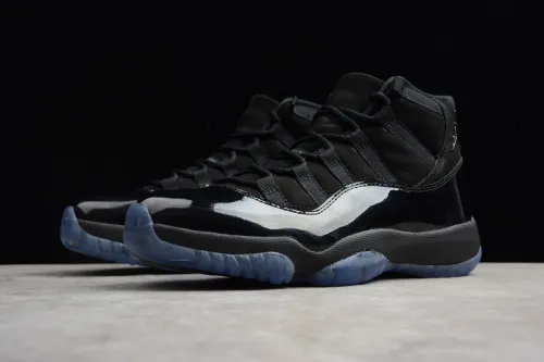 Air Jordan 11 “Cap and Gown” AJ11 378037-005