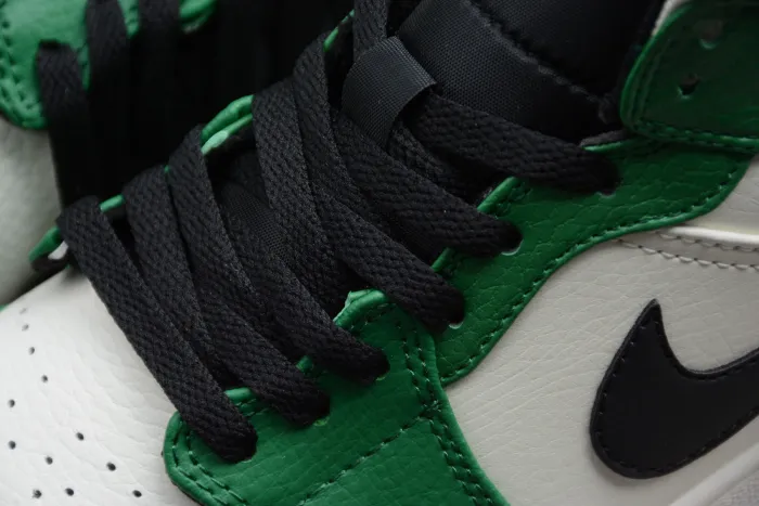 Air Jordan 1 Mid “Pine Green” 852542-301