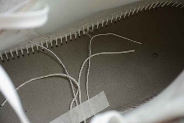 Air Jordan 1 Mid Milan CV3044-100