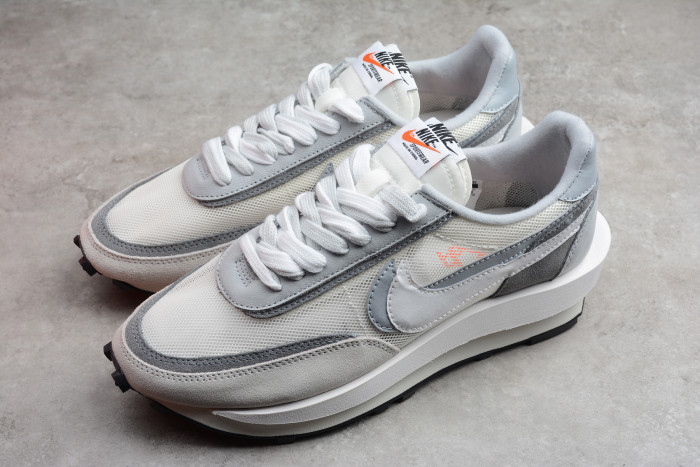 Sacai x Nike LD Waffle Summit White - BV0073 100