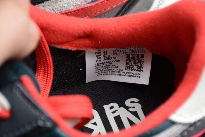 Nike LD Waffle sacai Undercover Midnight Spruce University Red DJ4877-300