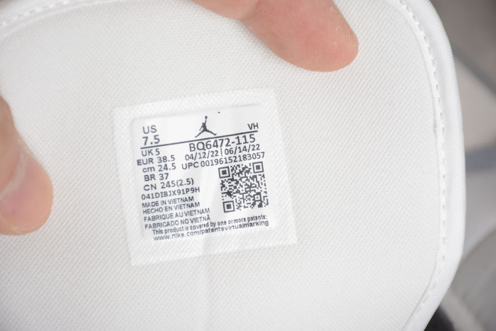 Air Jordan 1 Mid Stealth Grey Sail White