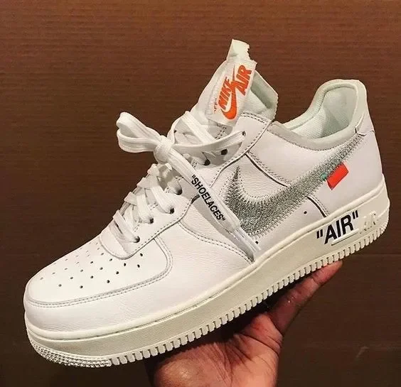 Conplex Con Off-White x MoMa x Air Force 1'07 Virgil White with Zip-Tie AV5210-100