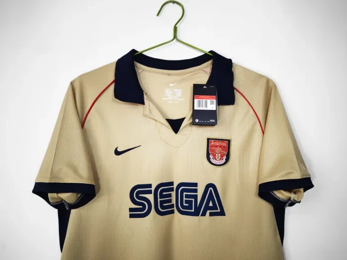 Arsenal Away Retro Jersey 2001/02