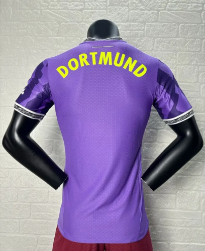 Borussia Dortmund Goalkeeper Special Man Player Jersey 25/26