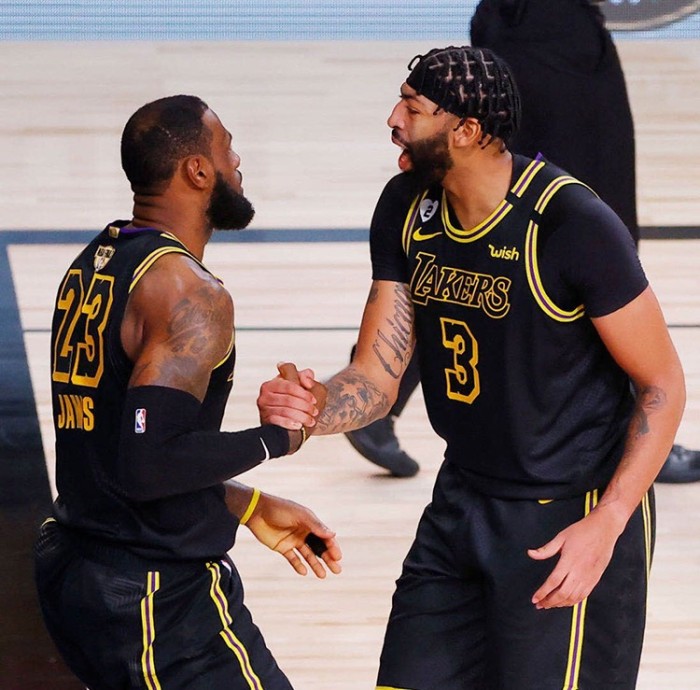 Los Angeles Lakers  Swingman Shorts  Mamba Edition 17/18