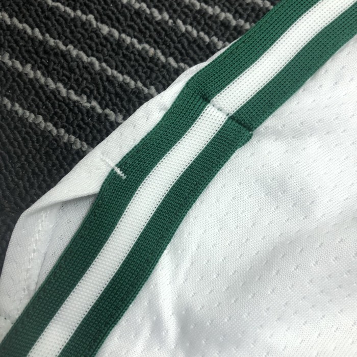 Boston Celtics  Swingman Shorts White  Icon Edition  22/23