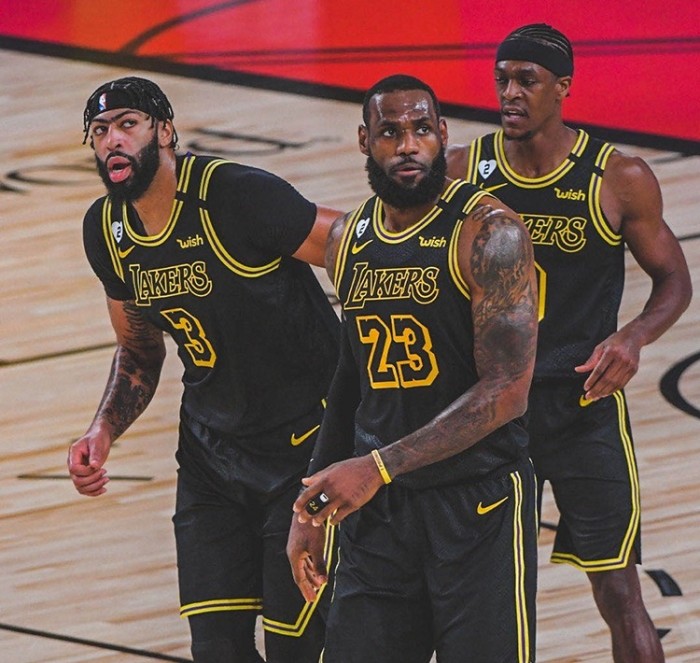 Los Angeles Lakers  Swingman Shorts  Mamba Edition 17/18