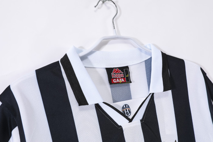 Juventus Home Retro Jersey 1994/95