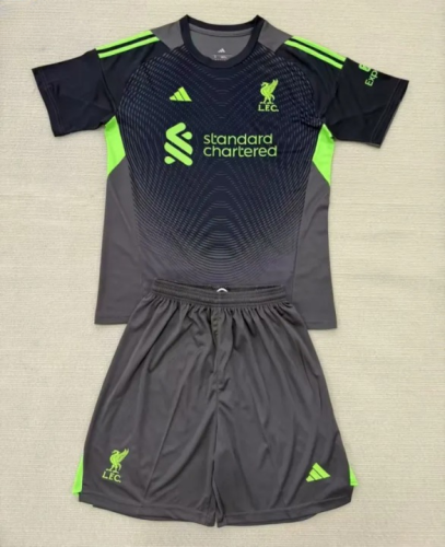 Liverpool Goalkeeper Kids Suit 25/26