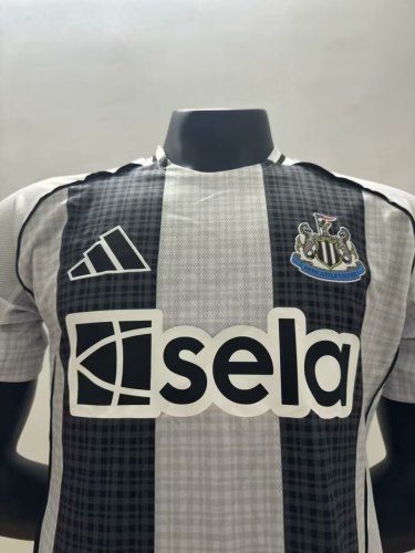 Newcastle United Home Player Jersey 25/26