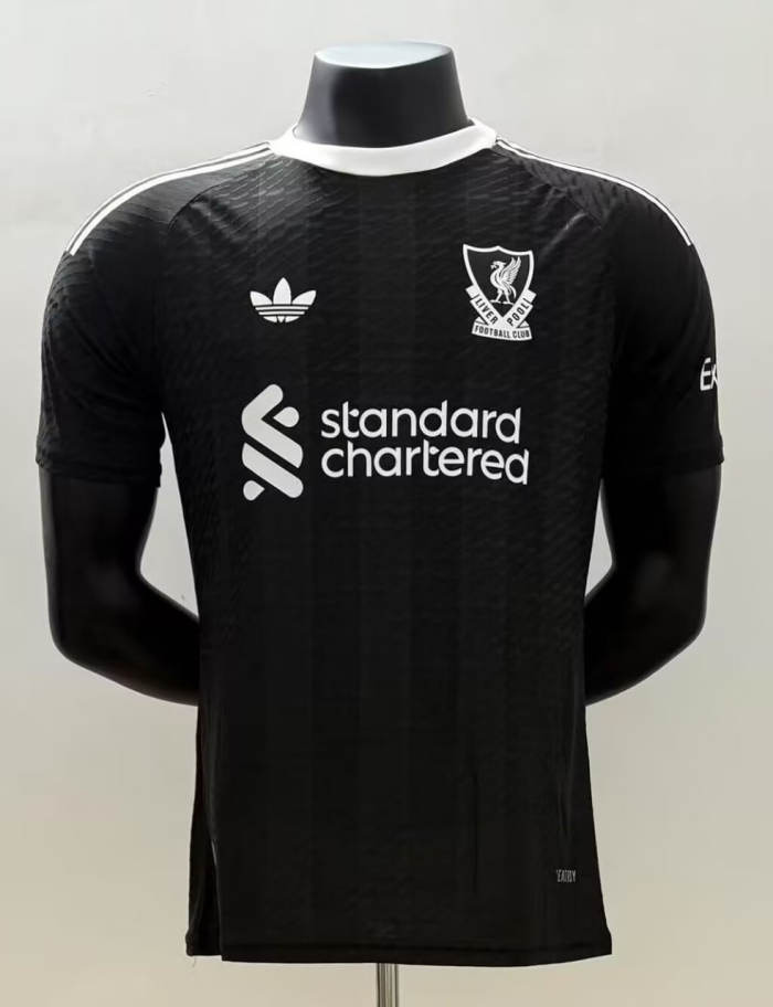 Liverpool Goalkeeper Player Version Jersey 25/26