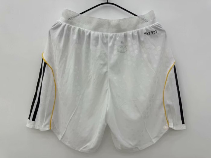 Real Madrid Player Home Shorts 25/26